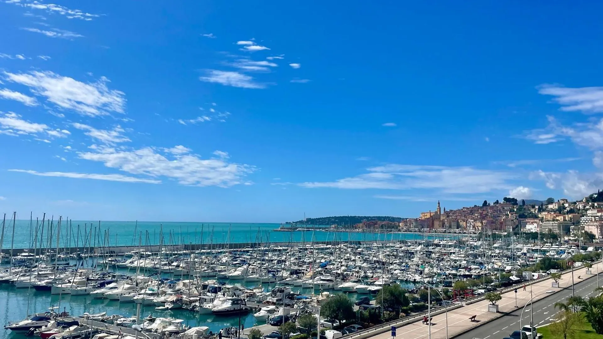 Apartment Superbe Appartement En Bord De Mer, Pres Du Centre Et Des Plages Menton